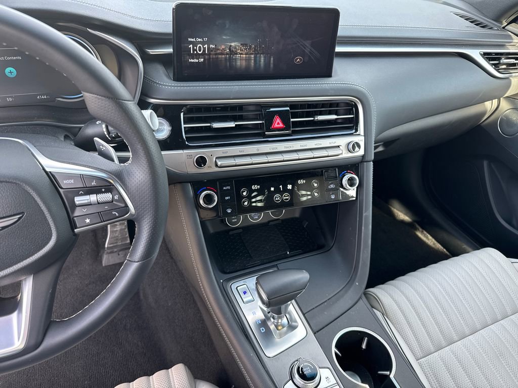 Used 2025 Genesis G70 2.5T w/ Sport Prestige Package image 27