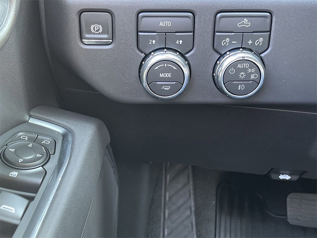 New 2026 GMC Sierra 1500 Elevation image 18