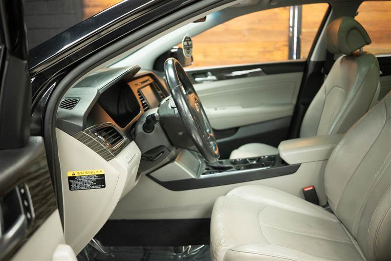 Used 2015 Hyundai Sonata Limited w/ Option Group 05 image 8