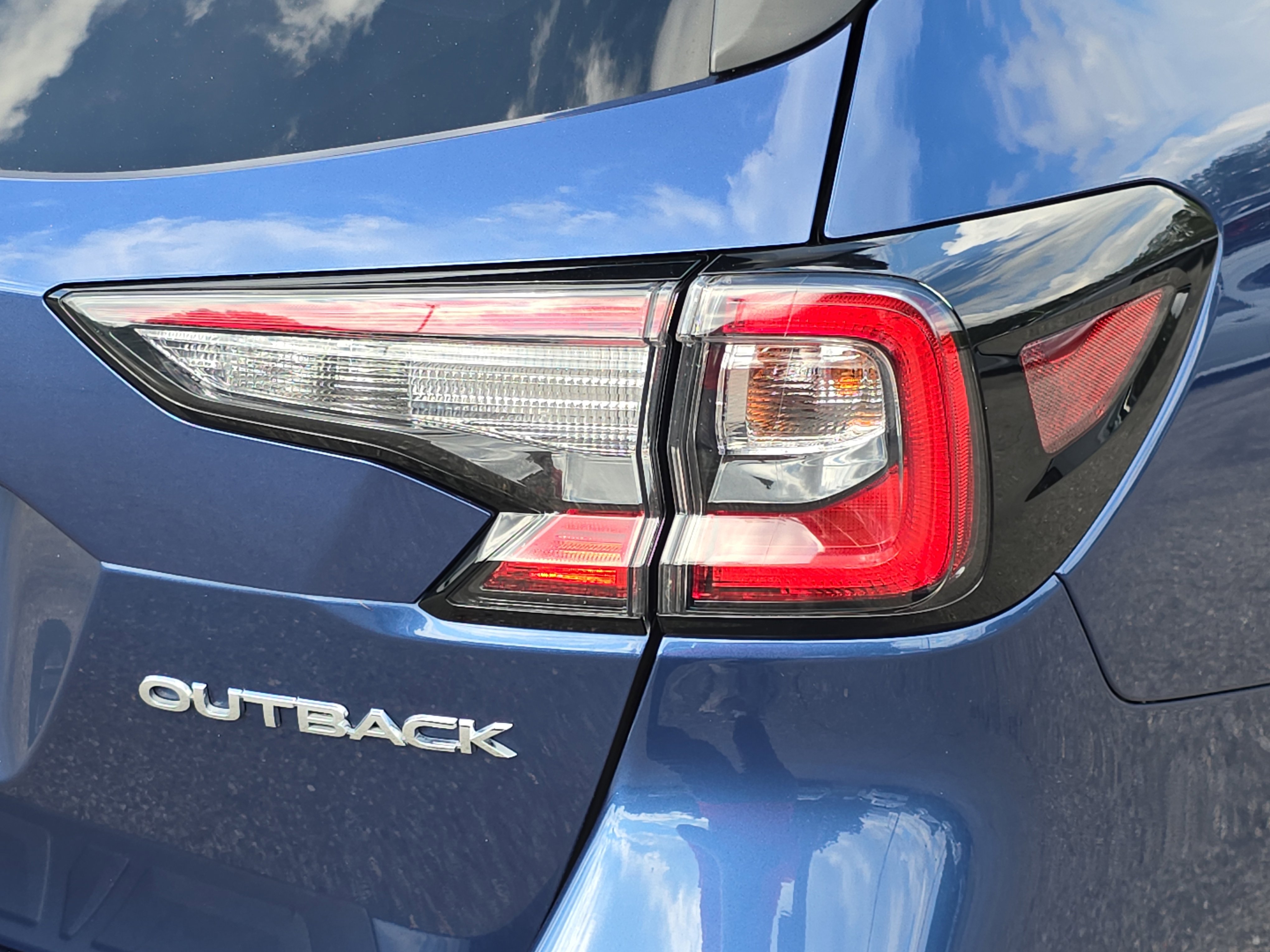 Used 2020 Subaru Outback Limited w/ Popular Package #2 AWD/4WD image 34