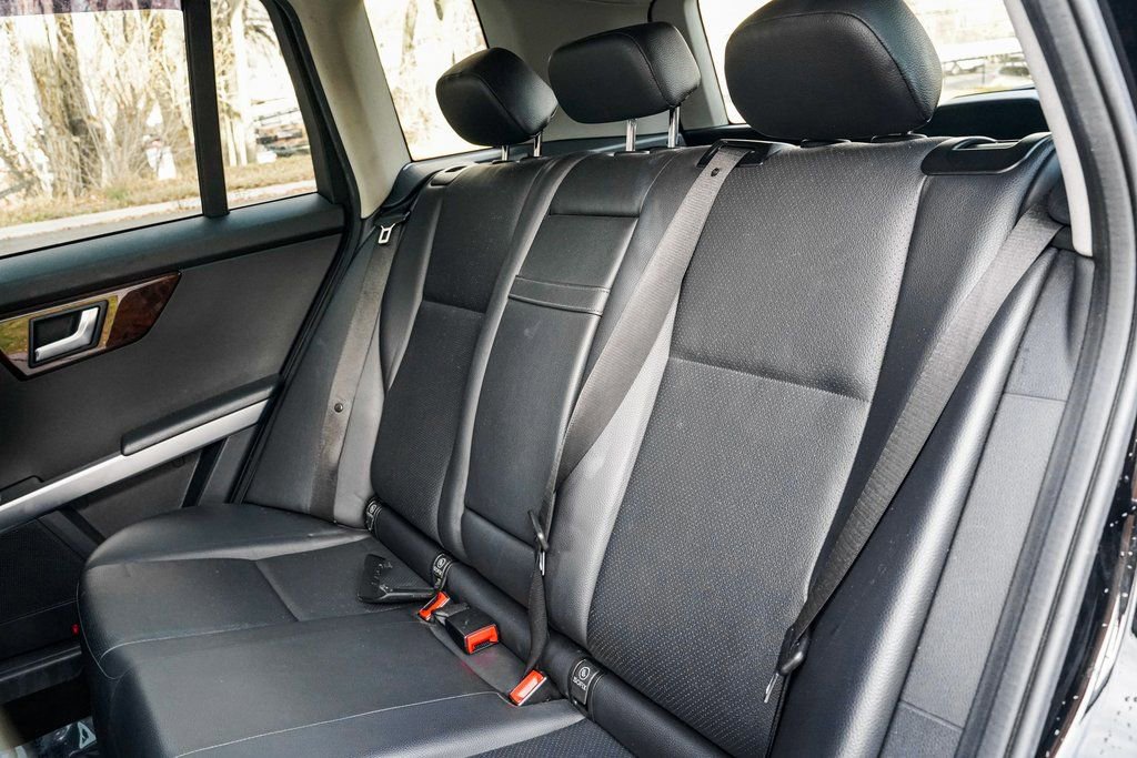 Used 2012 Mercedes-Benz GLK 350 4MATIC image 15