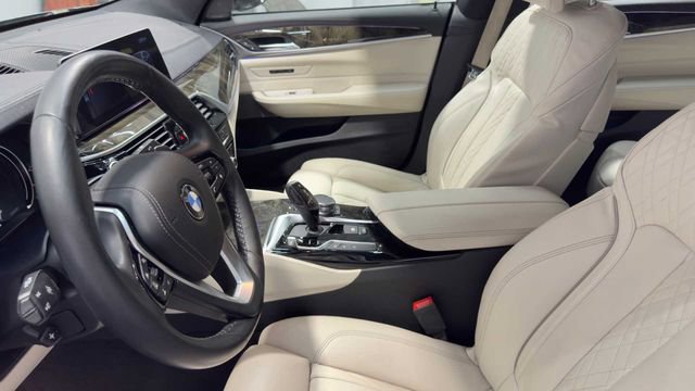 Used 2018 BMW 640i Gran Turismo xDrive image 22