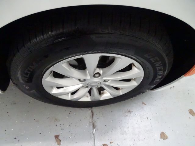 Used 2019 Chrysler Pacifica Touring-L image 27