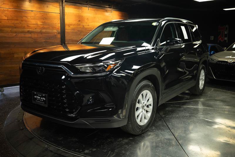 Used 2026 Toyota Grand Highlander AWD image 2