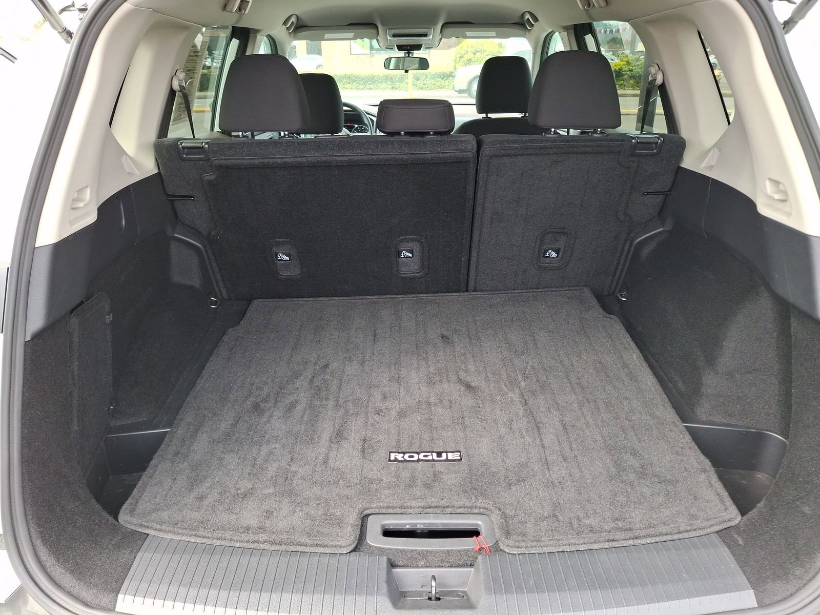 Used 2023 Nissan Rogue S image 21