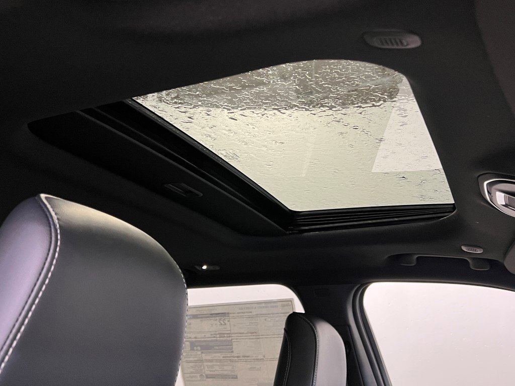 New 2025 Jeep Grand Cherokee Altitude image 7