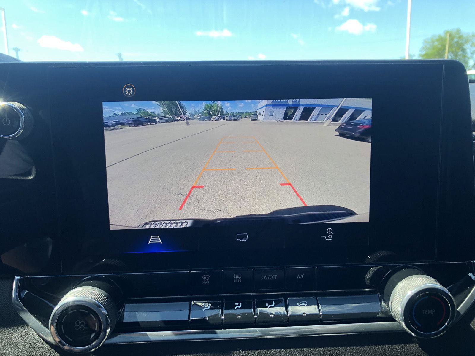 Used 2024 Chevrolet Colorado Trail Boss AWD/4WD image 25