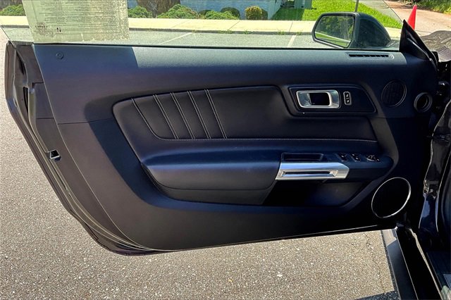 Used 2023 Ford Mustang Premium image 9