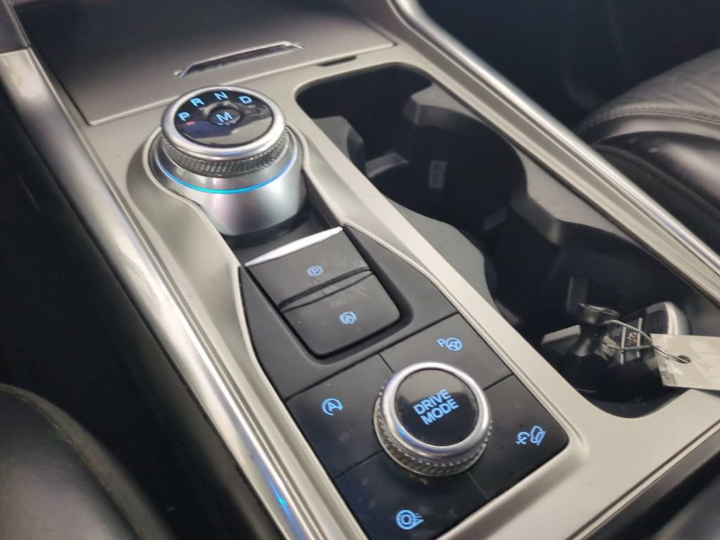 Used 2020 Ford Explorer Platinum w/ Premium Technology Package AWD/4WD image 23