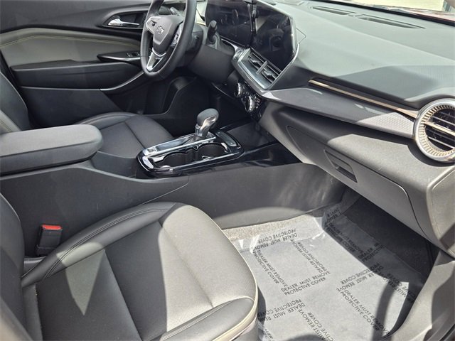 Used 2024 Chevrolet Trax ACTIV image 16