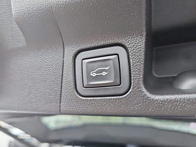 Used 2017 GMC Acadia Denali w/ Technology Package image 13