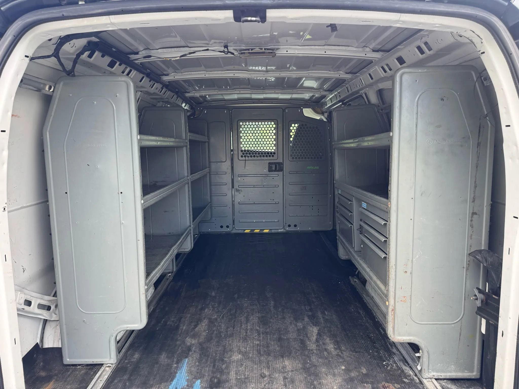 Used 2013 Chevrolet Express 3500 image 16