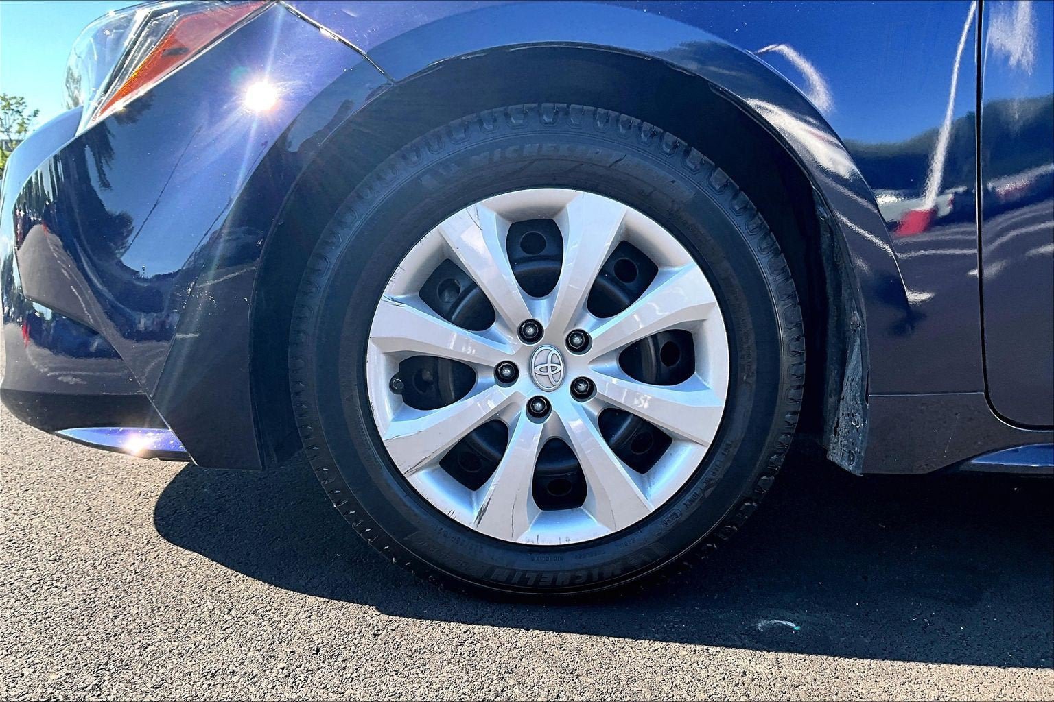 Used 2022 Toyota Corolla LE FWD image 9