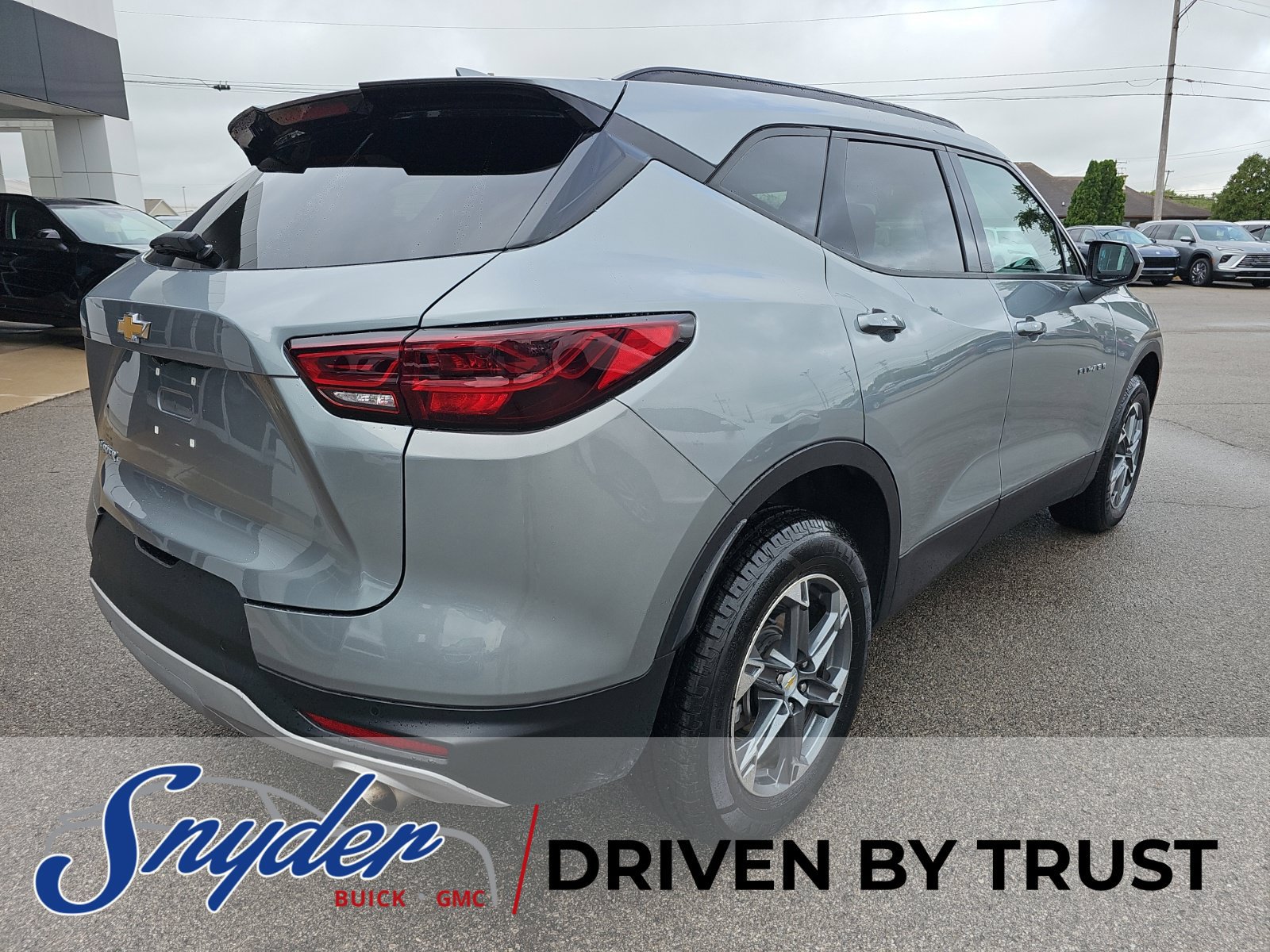 Used 2024 Chevrolet Blazer LT w/ Convenience Package FWD image 7