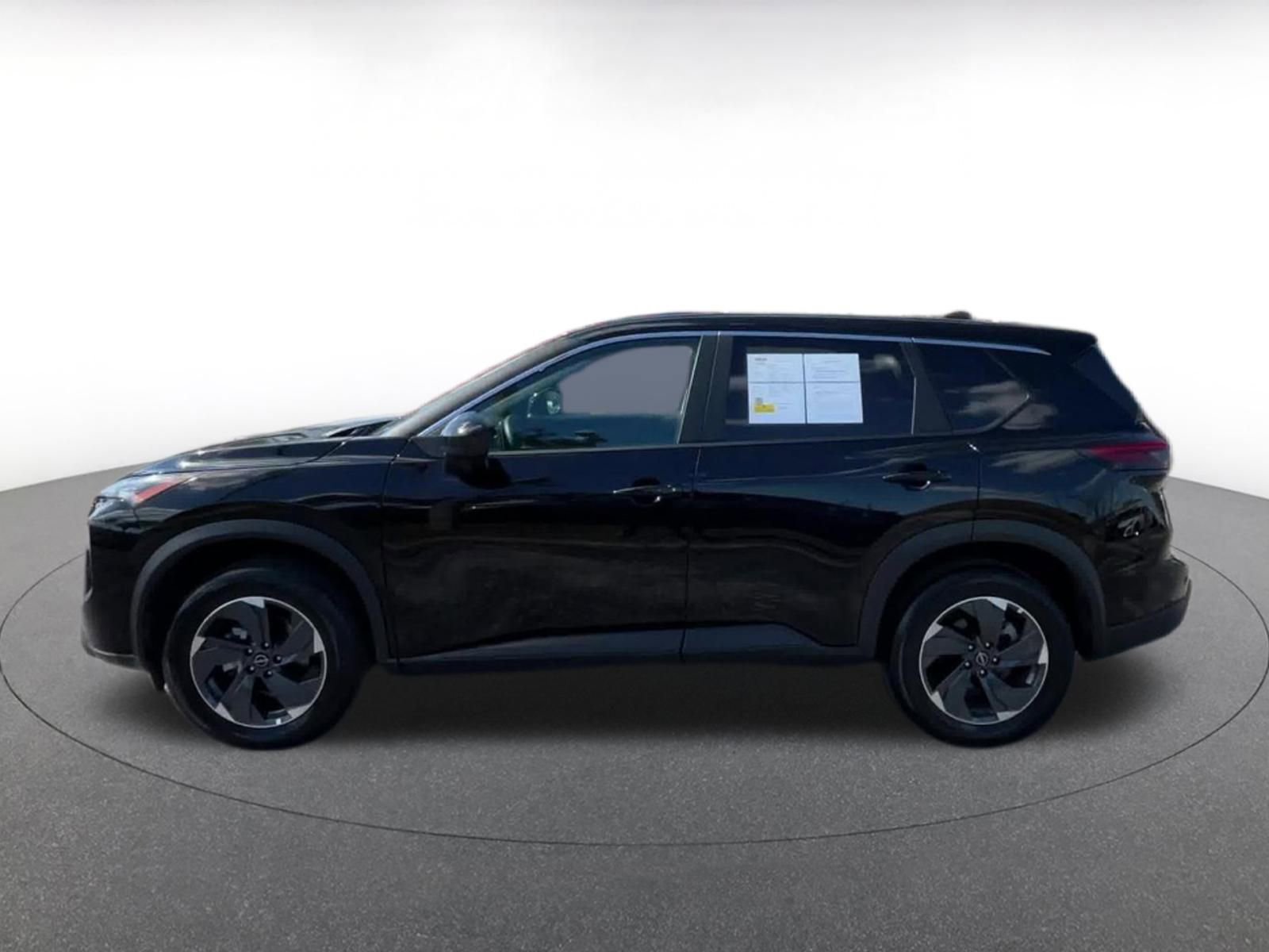 Used 2025 Nissan Rogue SV FWD image 9