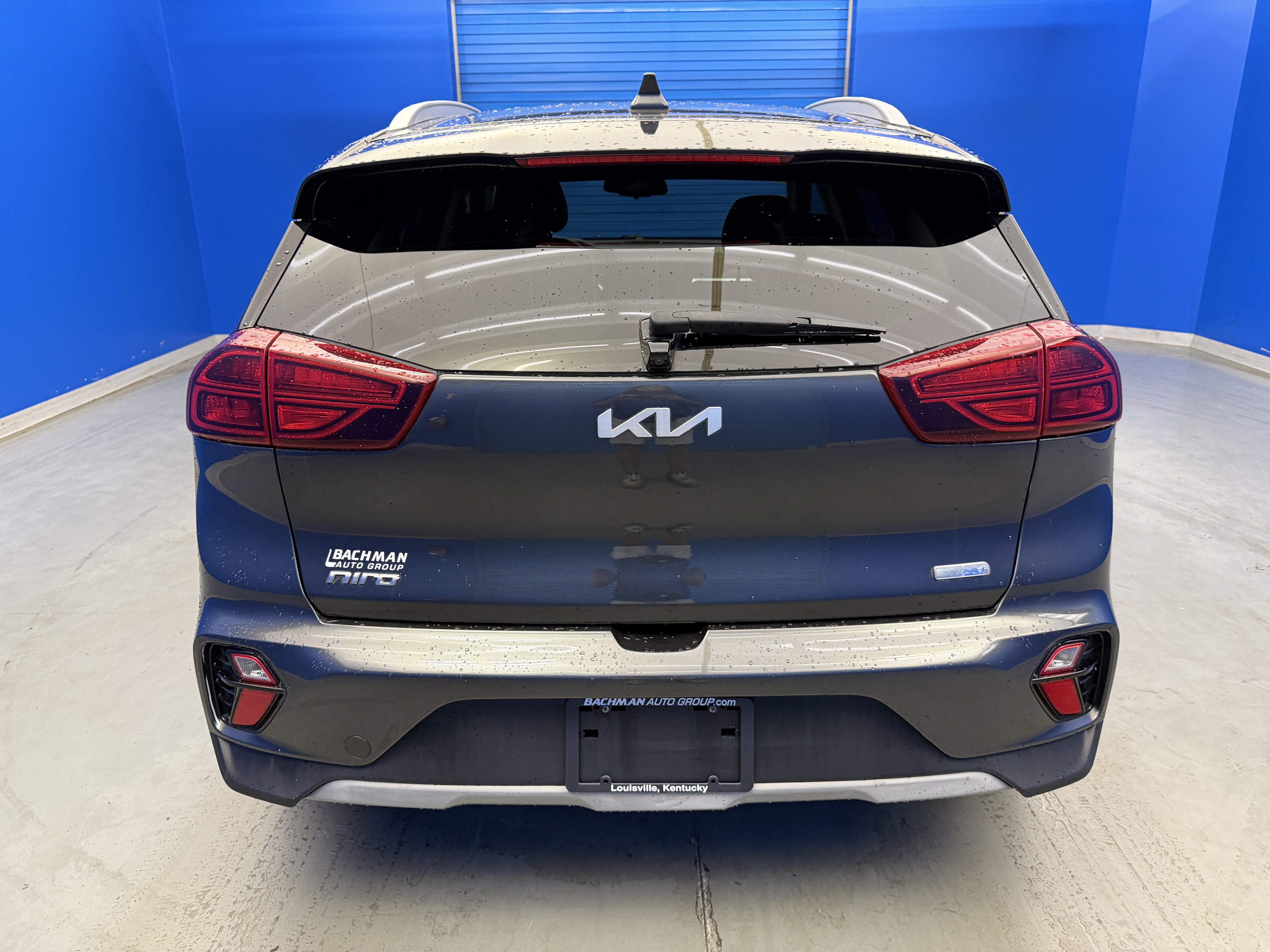 Used 2022 Kia Niro EX FWD image 7