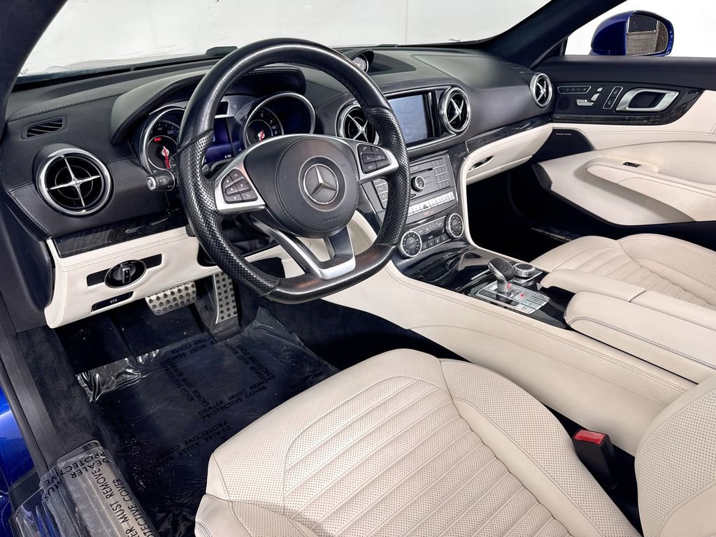 Used 2017 Mercedes-Benz SL 550 image 9