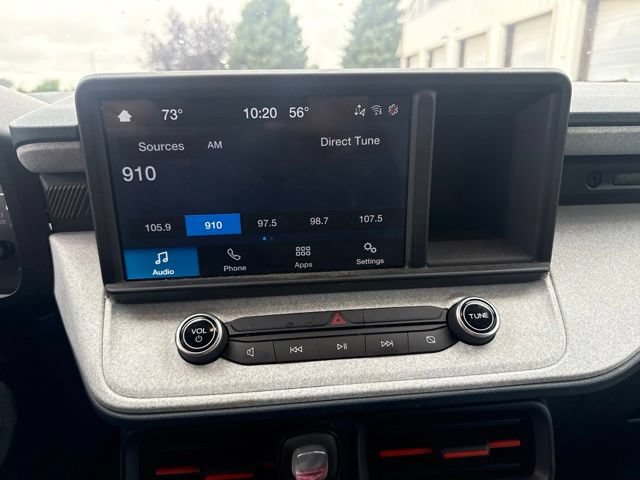 Used 2022 Ford Maverick XLT FWD image 2