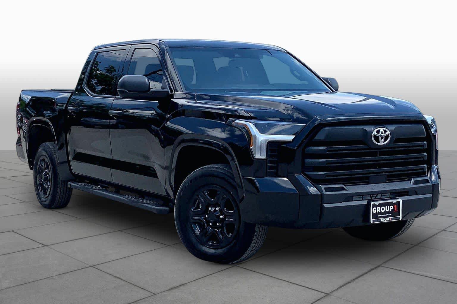 Used 2025 Toyota Tundra SR w/ SR Tow Package AWD/4WD image 3