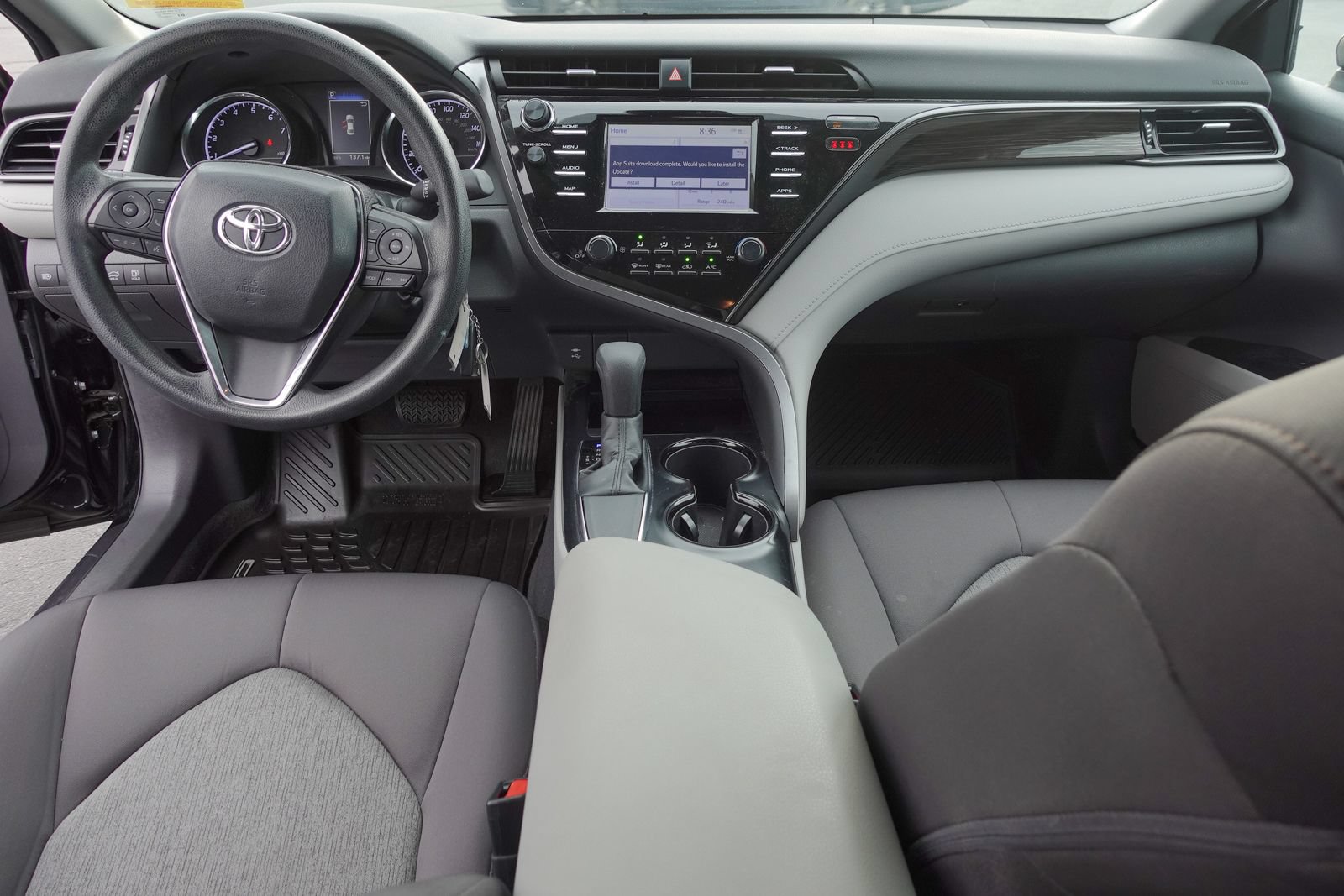 Used 2019 Toyota Camry LE FWD image 10