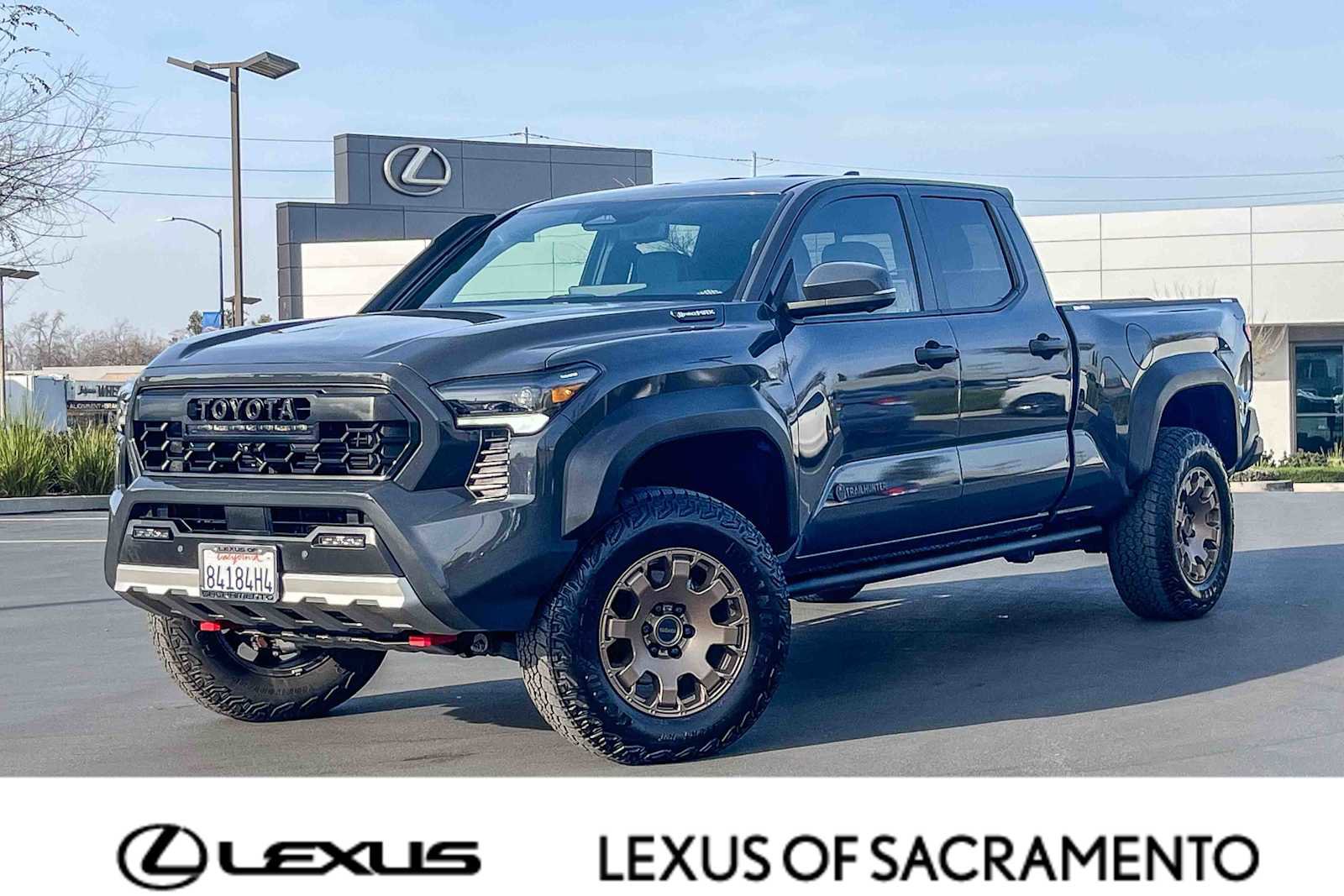 Used 2025 Toyota Tacoma 4x4 Double Cab Hybrid image 1