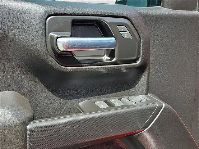 Certified 2025 Chevrolet Silverado 1500 Custom w/ Turbomax Blackout Package RWD image 12