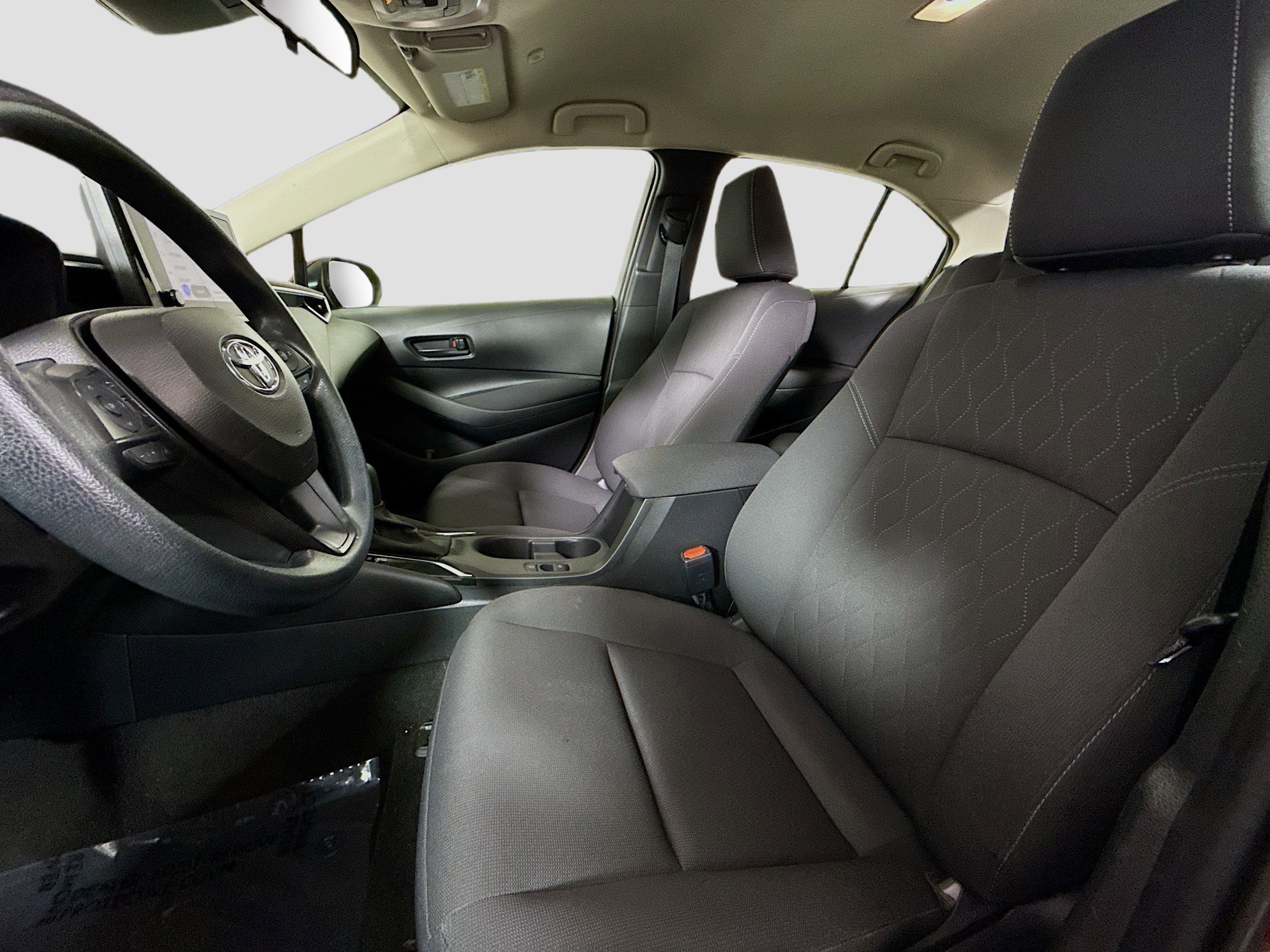 Used 2024 Toyota Corolla LE image 21