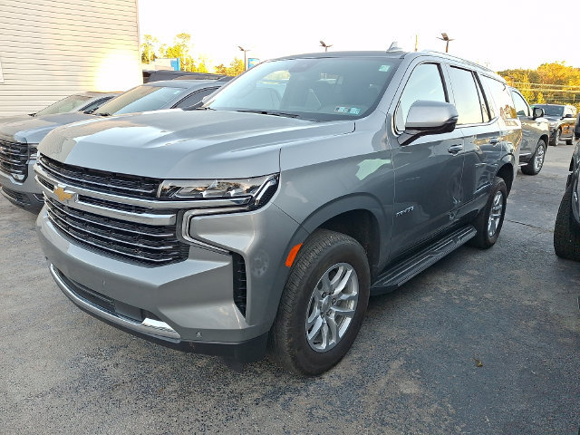 Certified 2023 Chevrolet Tahoe LT w/ Luxury Package AWD/4WD image 3