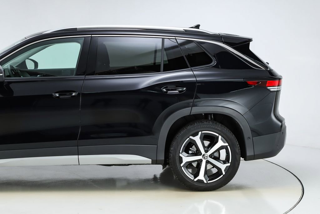 New 2026 Volkswagen Tiguan SE image 4