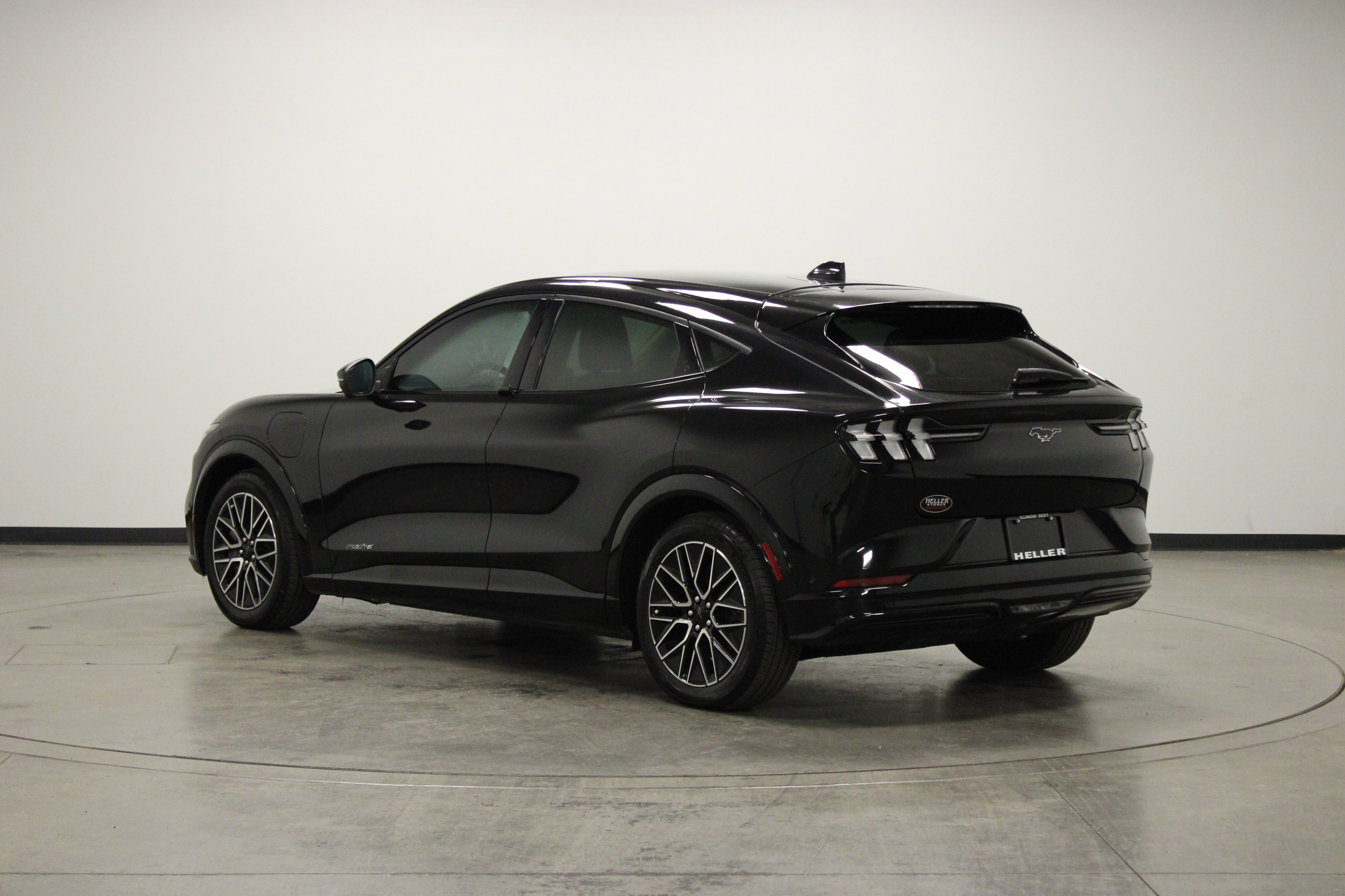 Used 2024 Ford Mustang Mach-E Premium image 6