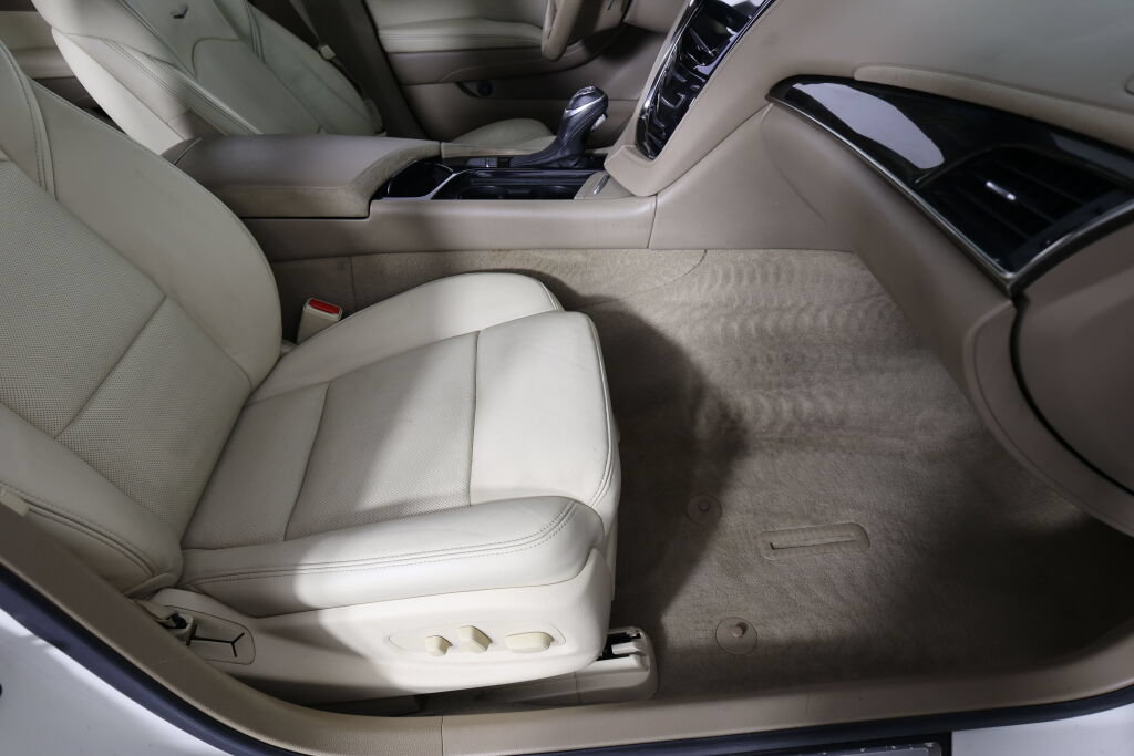 Used 2014 Cadillac CTS Luxury RWD image 26