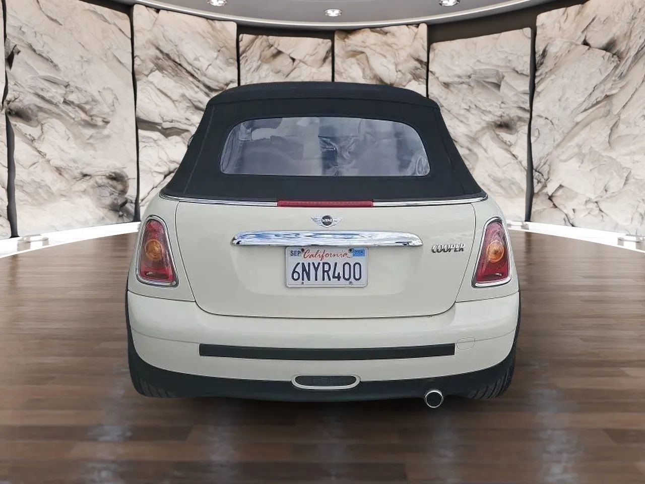 Used 2010 MINI Cooper Convertible image 5