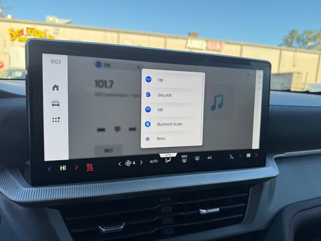 Used 2025 Ford Explorer ST-Line image 20