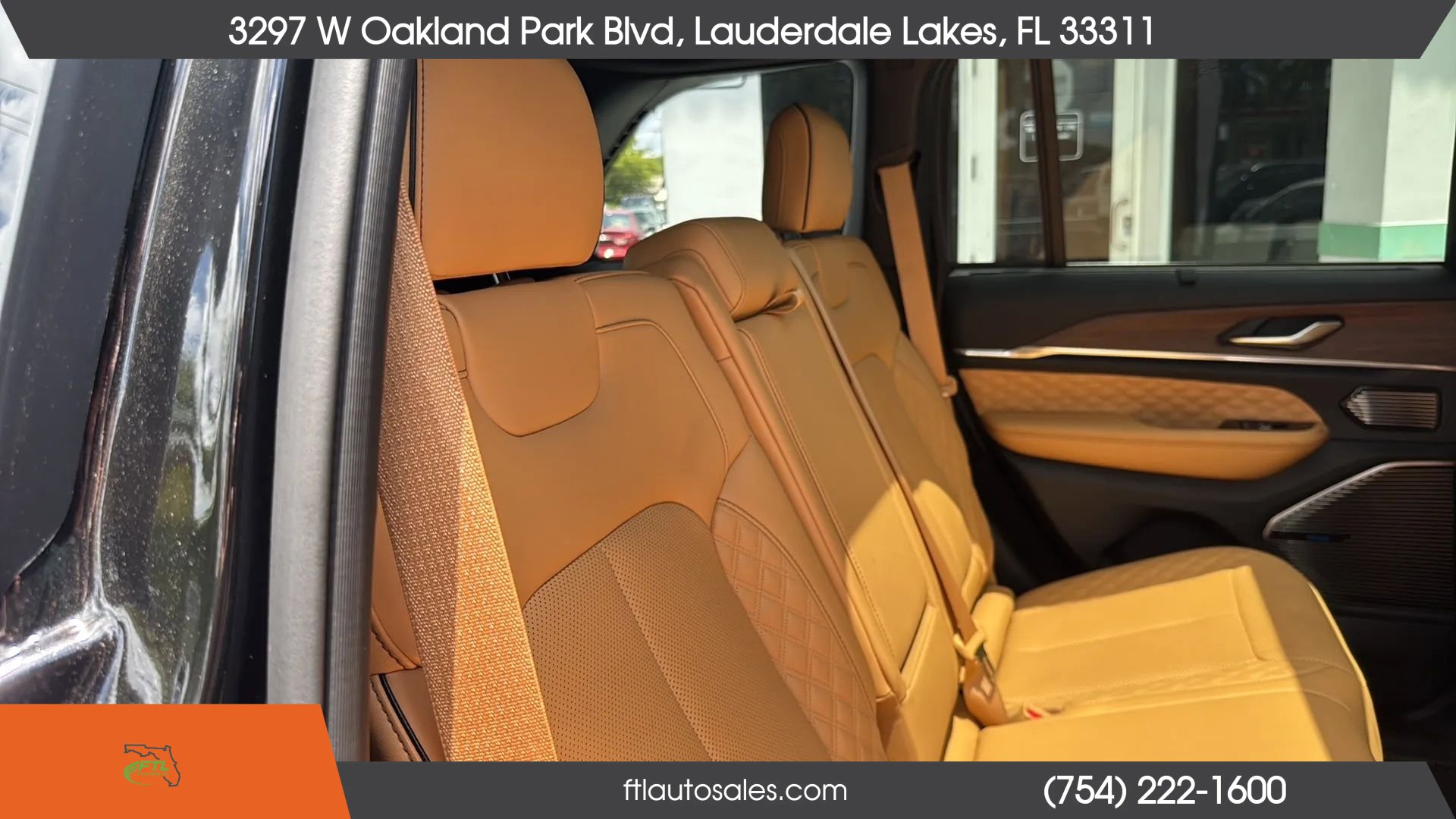 Used 2022 Jeep Grand Cherokee Summit w/ Luxury Tech Group V AWD/4WD image 48