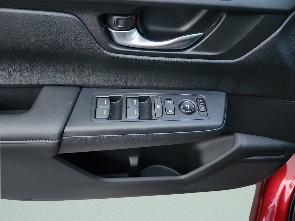 Used 2025 Honda CR-V LX image 21