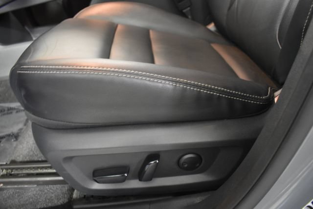 Used 2023 Nissan Rogue SL AWD/4WD image 12