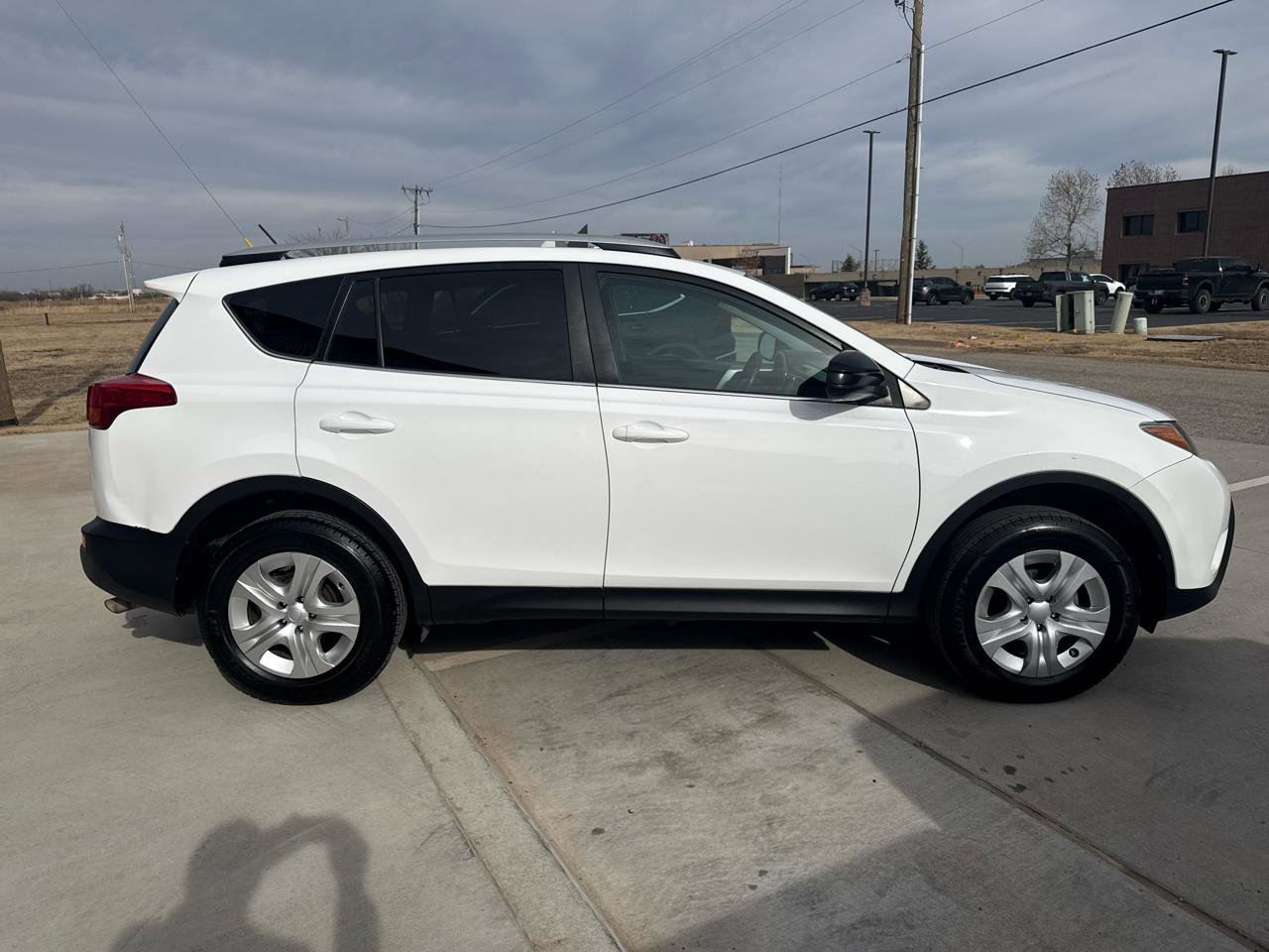 Used 2014 Toyota RAV4 LE image 7