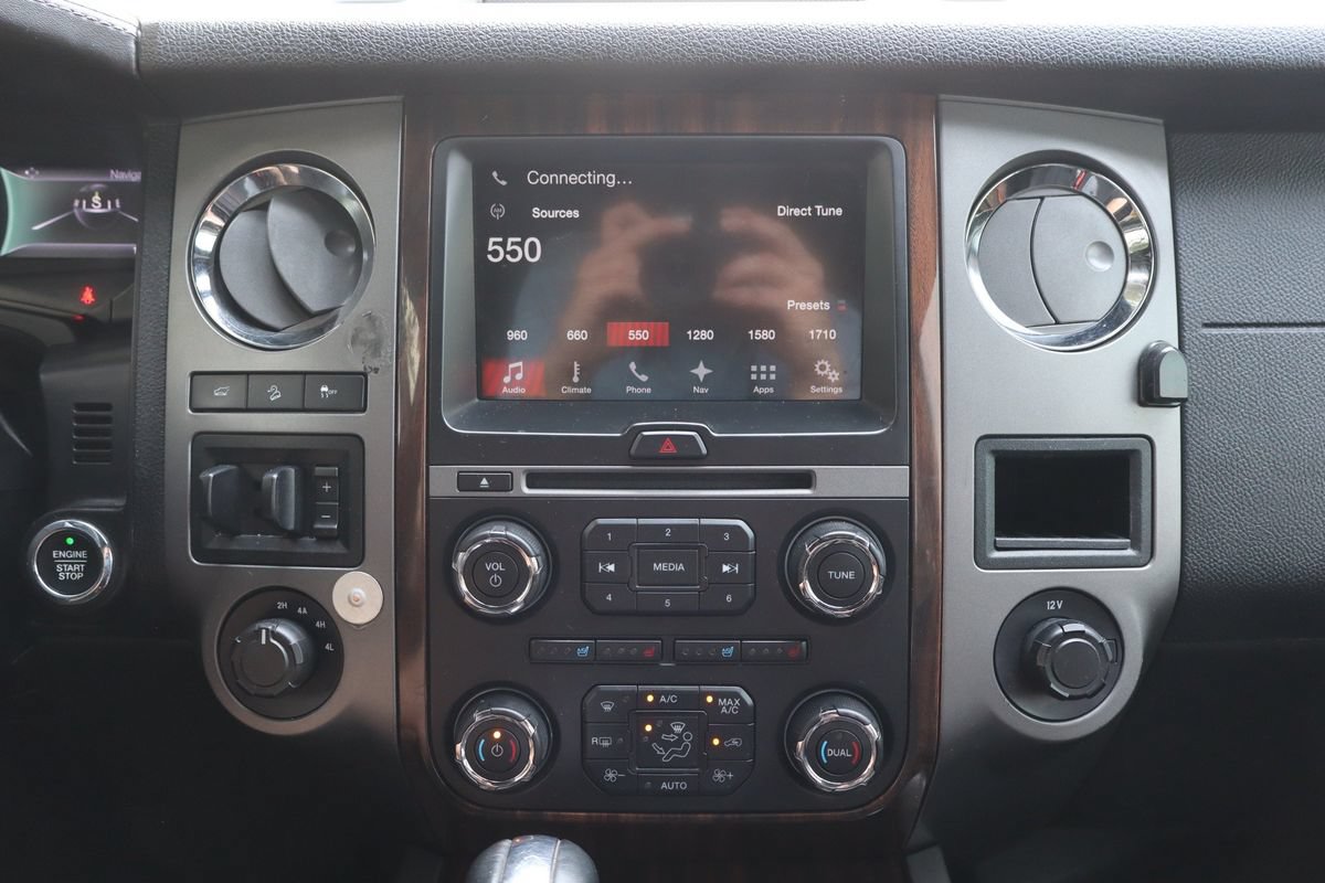 Used 2016 Ford Expedition Platinum AWD/4WD image 36