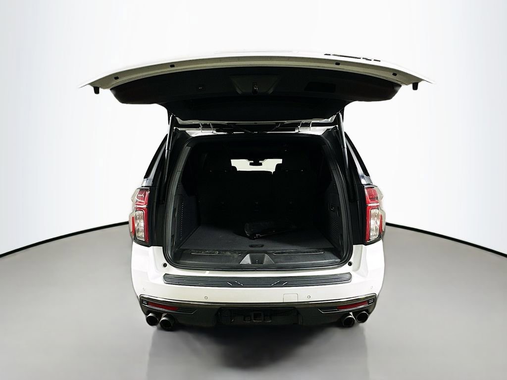 Used 2022 Chevrolet Suburban RST w/ Sport Performance Package image 37