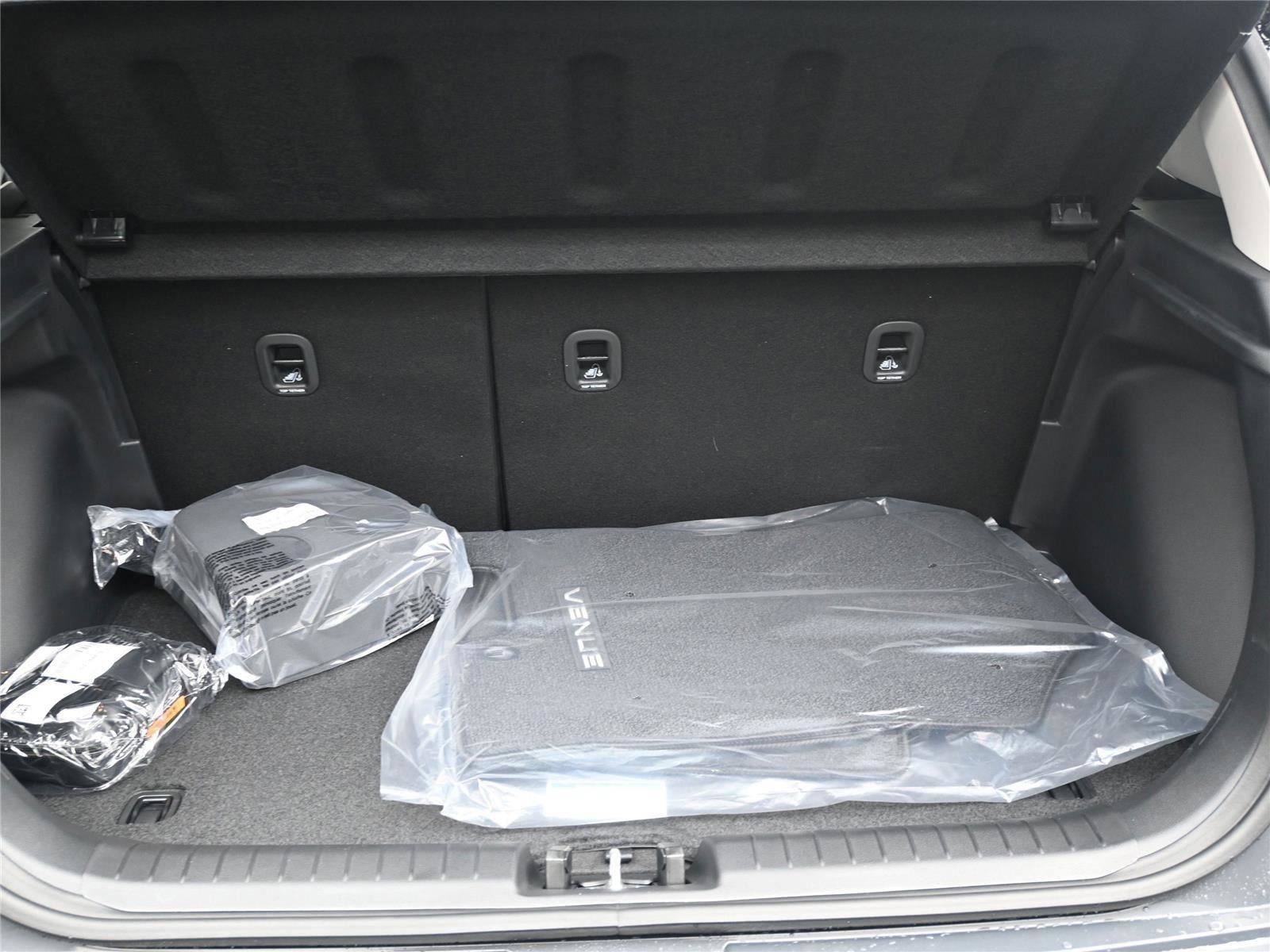 New 2026 Hyundai Venue SEL image 6