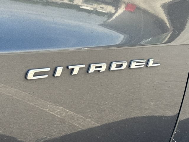 Used 2016 Dodge Durango Citadel w/ Premium Entertainment Group AWD/4WD image 17