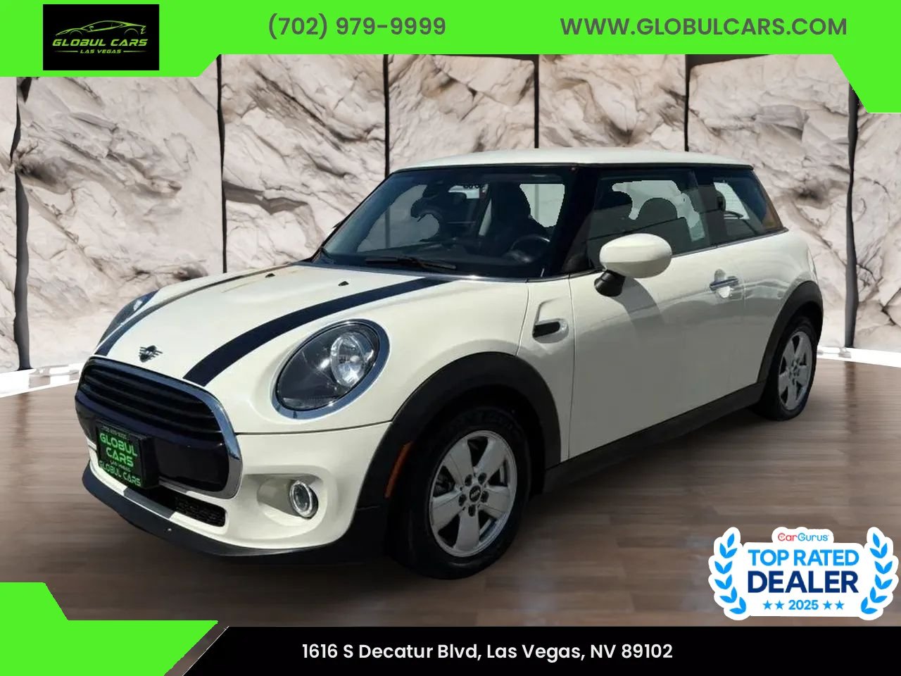 Used 2021 MINI Cooper 2-Door Hardtop FWD image 1