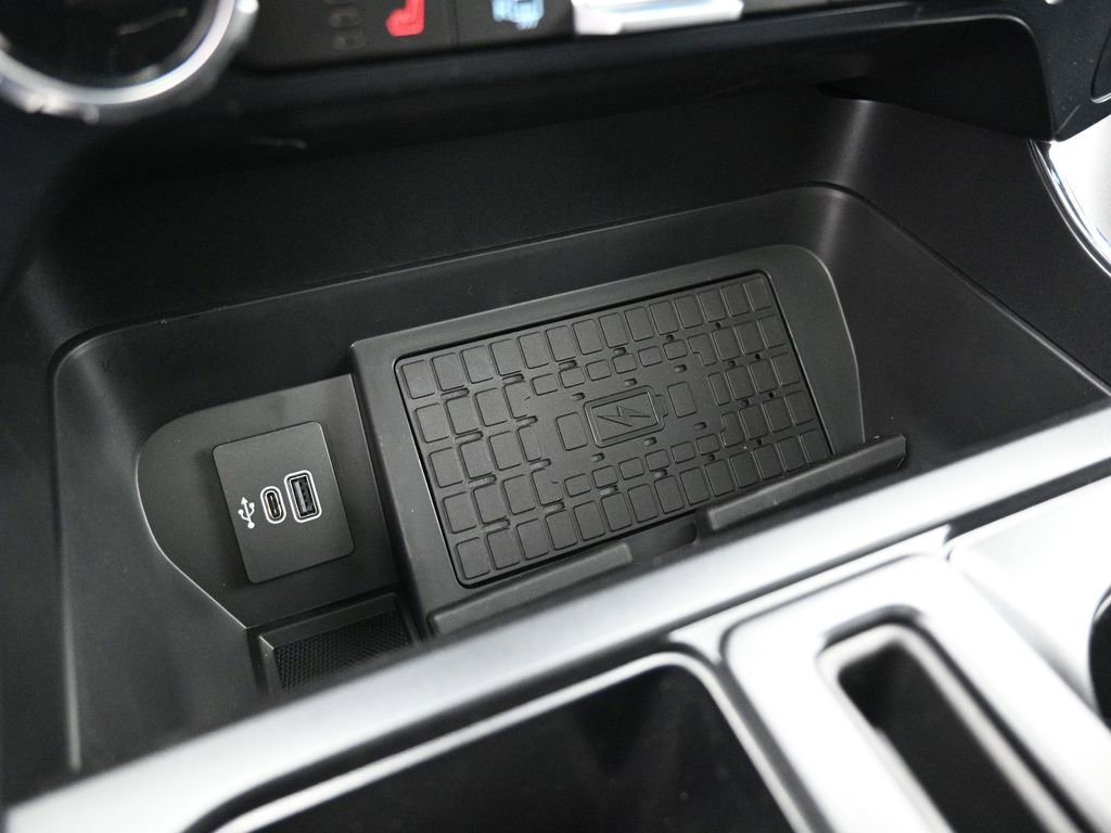 New 2025 Ford F150 XLT w/ Equipment Group 303A High image 17