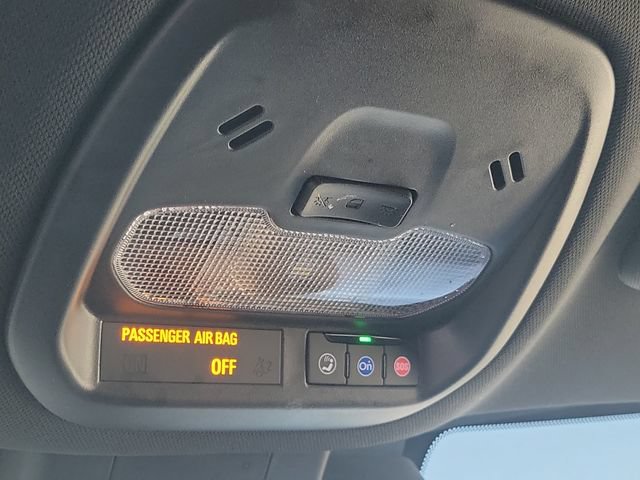 Used 2025 Chevrolet Trax RS FWD image 19