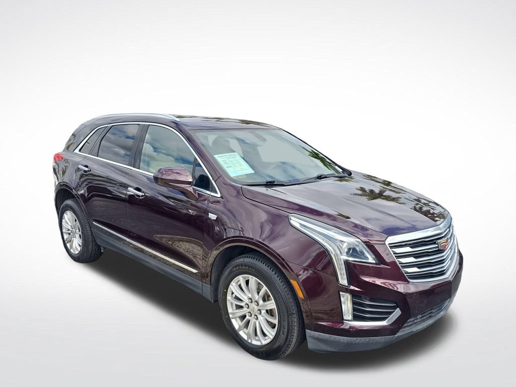 Used 2018 Cadillac XT5 FWD image 2
