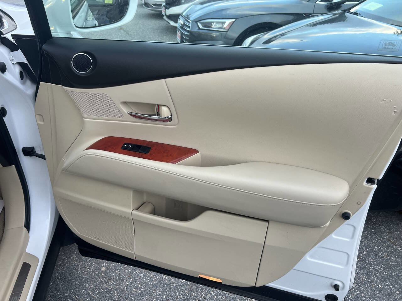 Used 2011 Lexus RX 350 AWD image 11