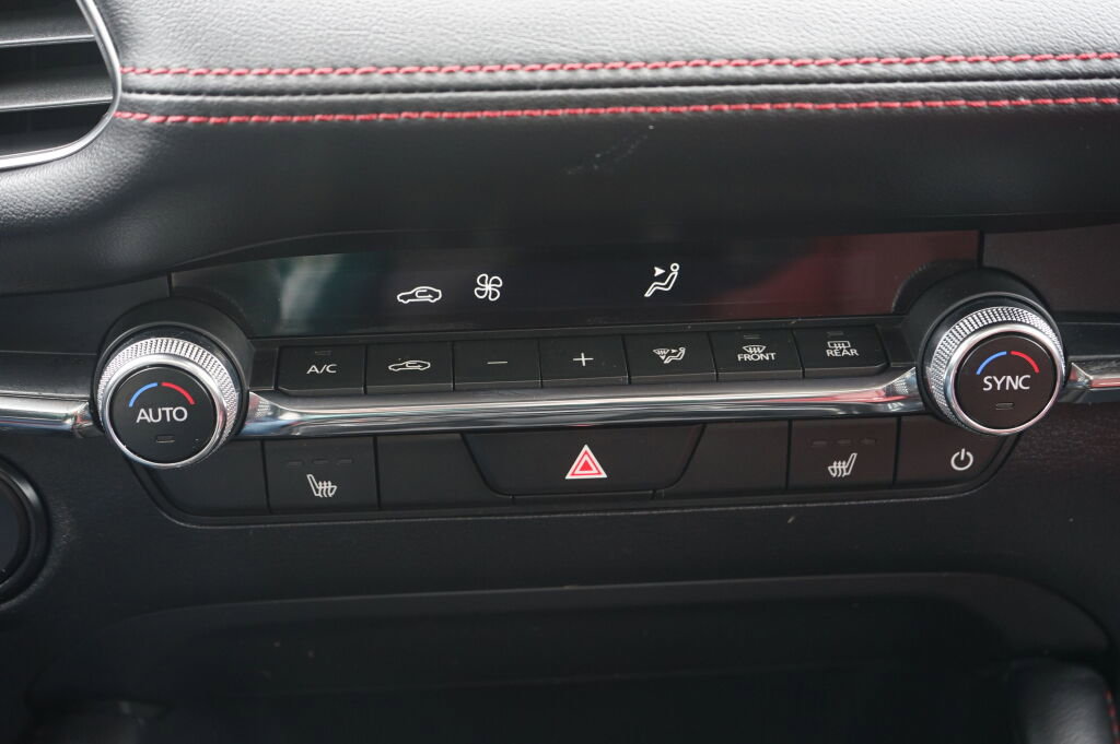 Used 2024 MAZDA MAZDA3 s AWD/4WD image 26