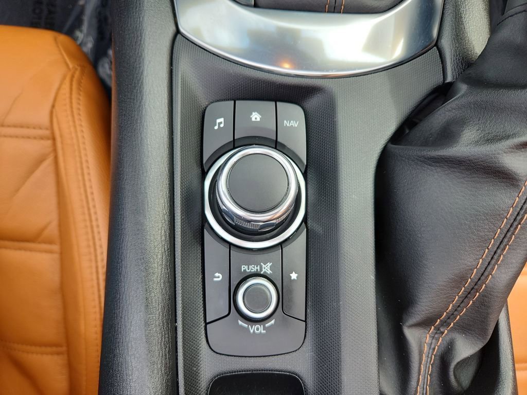 Used 2018 FIAT 124 Spider Lusso w/ Convenience Group image 23