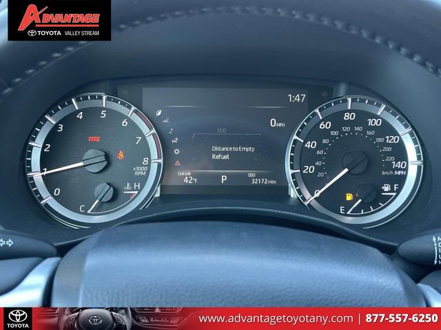 Used 2023 Toyota Highlander LE image 28