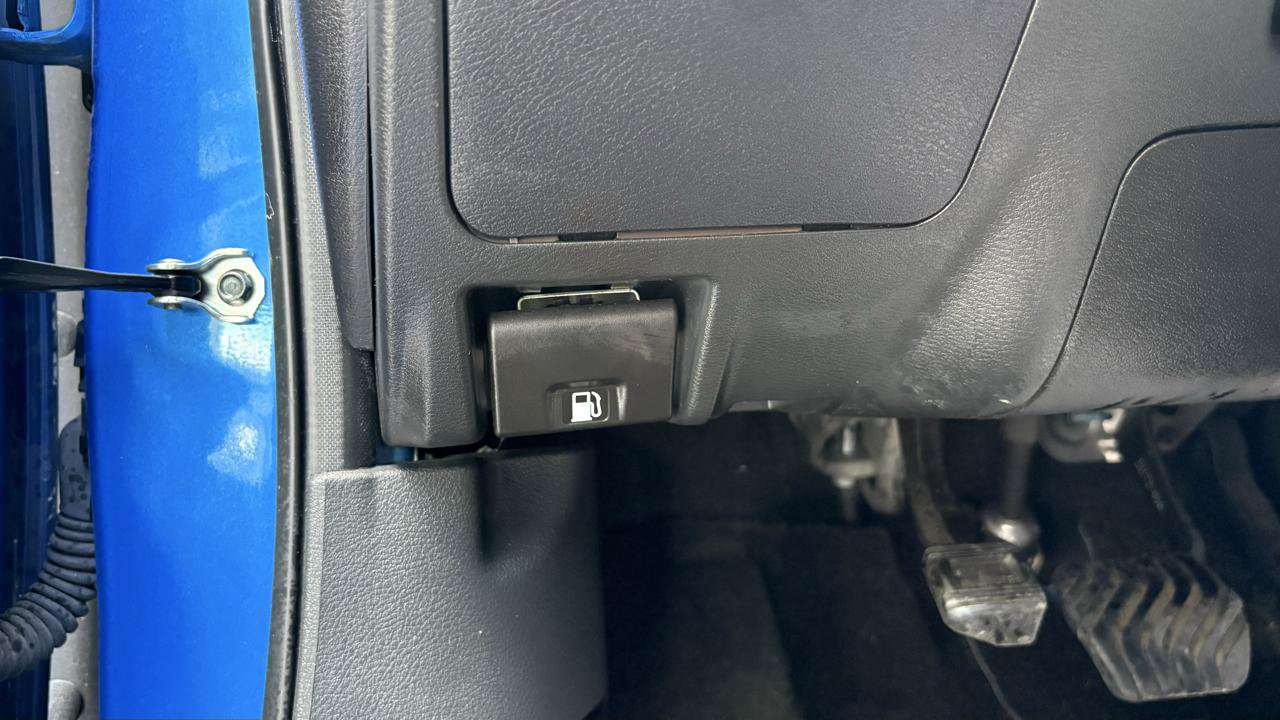 Used 2024 Nissan Sentra SV w/ All-Weather Package FWD image 25